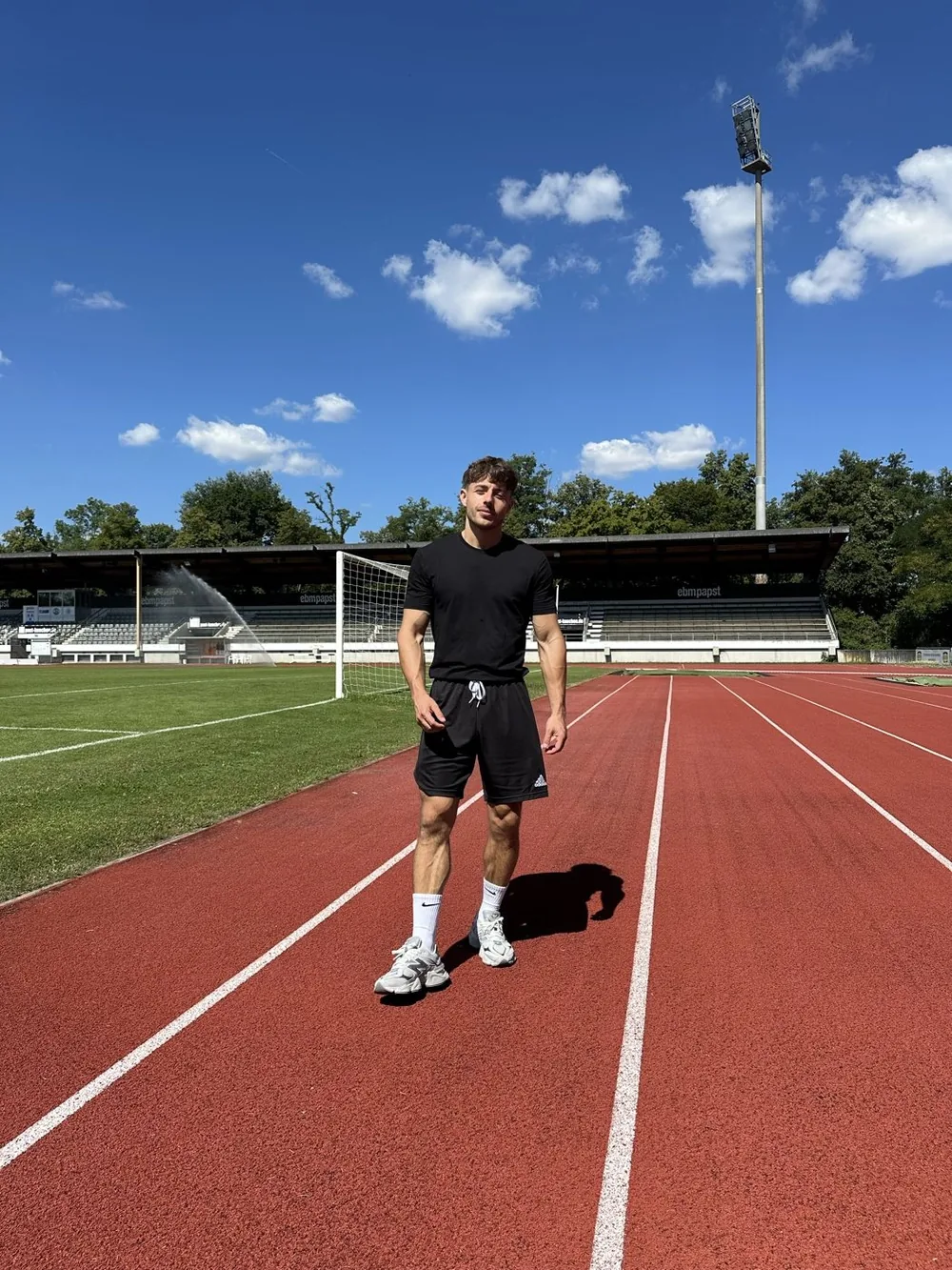 Nik Anleitner im Stadion in Landshut